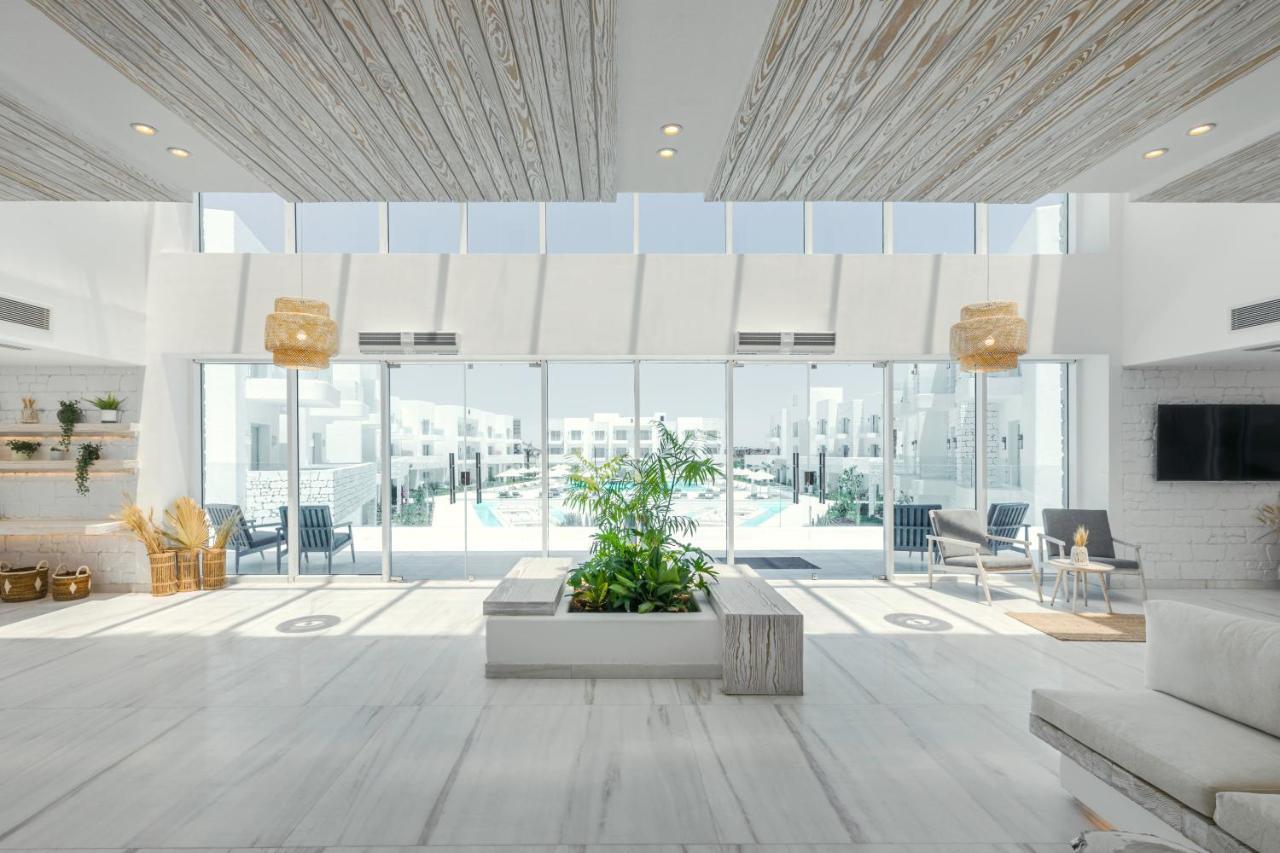 Tanoak Resort Ain Sukhna Eksteriør billede Interior of the terminal